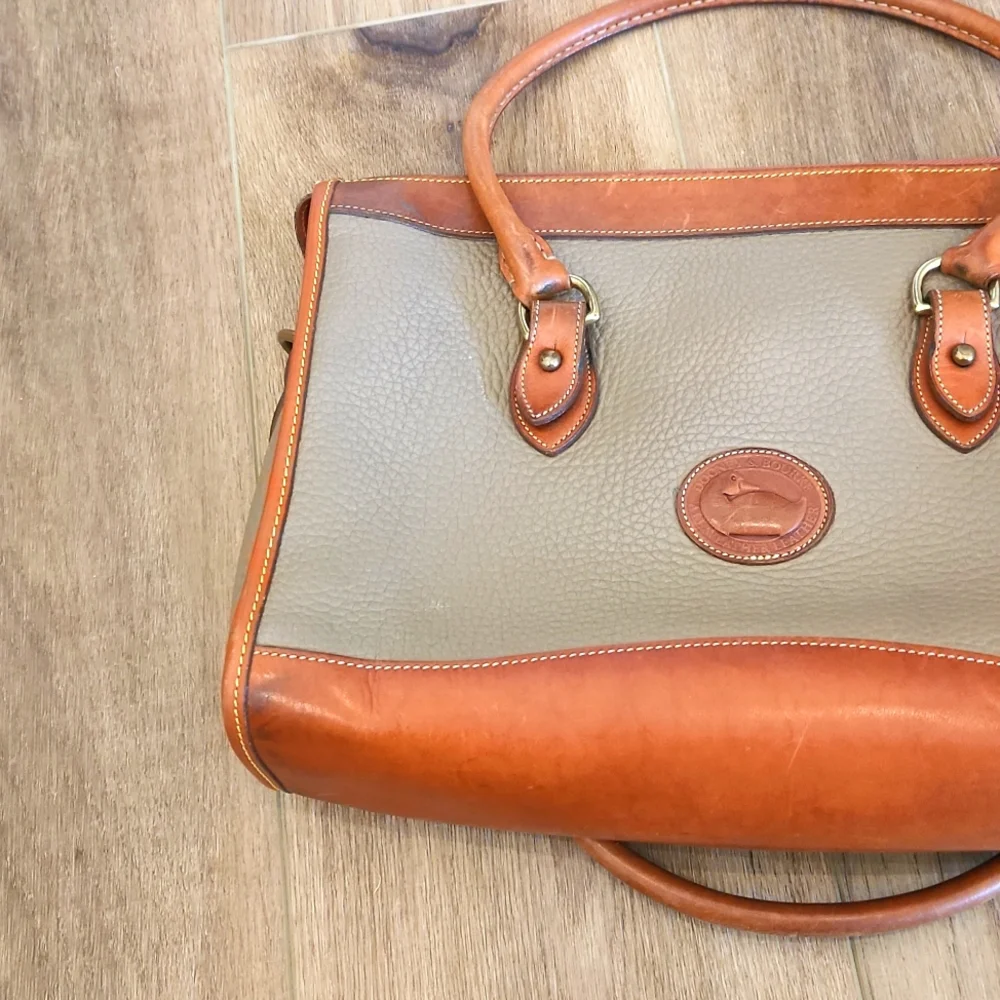 Vintage Dooney and Bourke Satchel - Picture 3 of 6